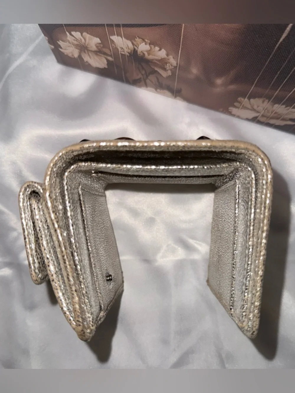 EUC - Jimmy Choo Nemo Star-Studded Trifold Wallet - Full Set - Picture 10 of 13